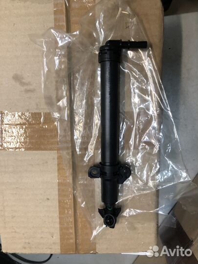 K68223028AA Форсунка фароомывателя правая