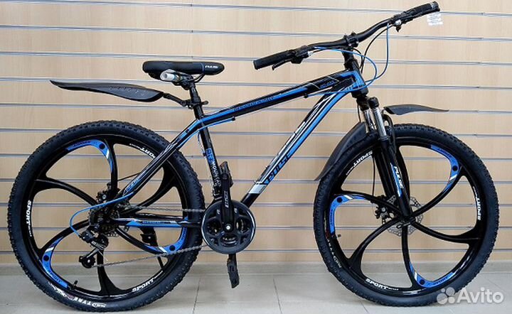 Новый велосипед на литых дисках