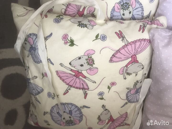 Бортики подушки в детскую кроватку