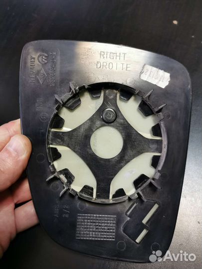 Зеркало правое Renault duster