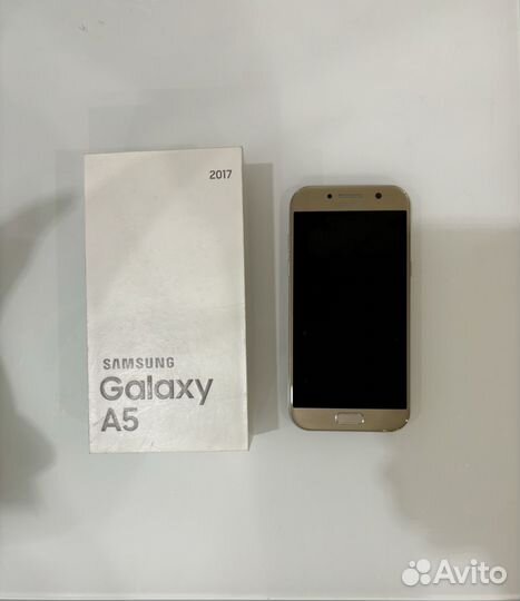 Samsung Galaxy A5 (2017) SM-A520F/DS, 3/32 ГБ