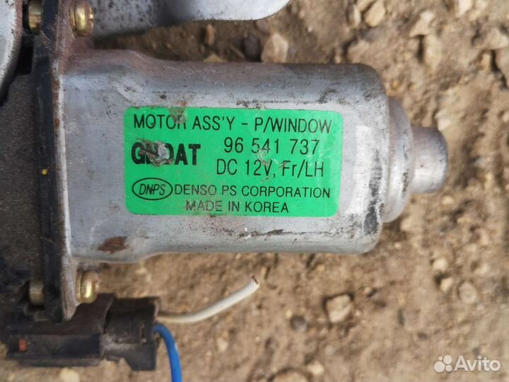 Стеклоподъемник Aveo t 200 перед левый