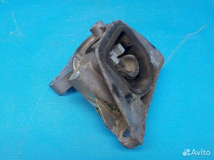 Опора (подушка) кпп левая Honda Civic 5D 2006-2012