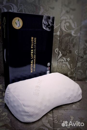Массажная латексная подушка с изгибом