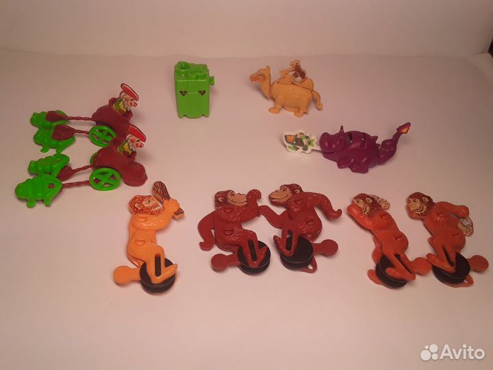 Киндер игрушки