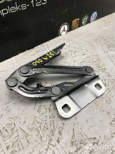 Петля капота передняя правая Mercedes-Benz R350 4