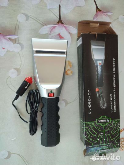 Автомобильный термоскребок