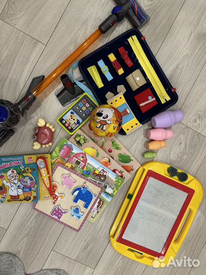 Игрушки для малыша на 1годик