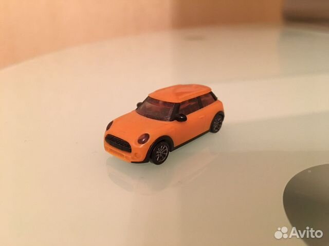 Модель Mini Cooper SD 214 Kinder Surprise 2015
