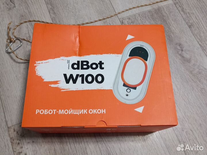 Робот-мойщик окон dBot W100