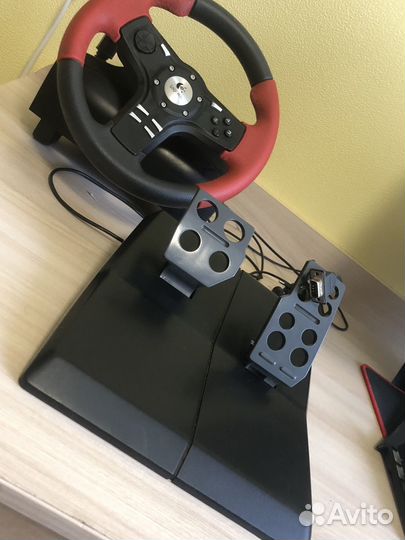 Игровой руль logitech