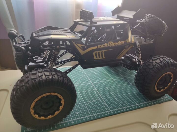 Машина на радиоуправлении для бездорожья