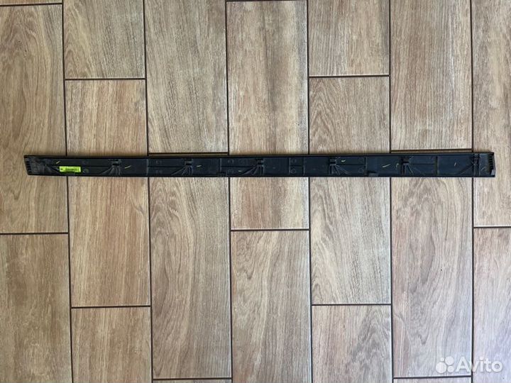 Молдинг двери передний правый Hyundai Tucson С