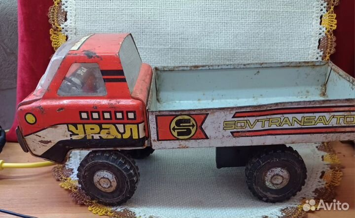 Игрушка машинка железная СССР