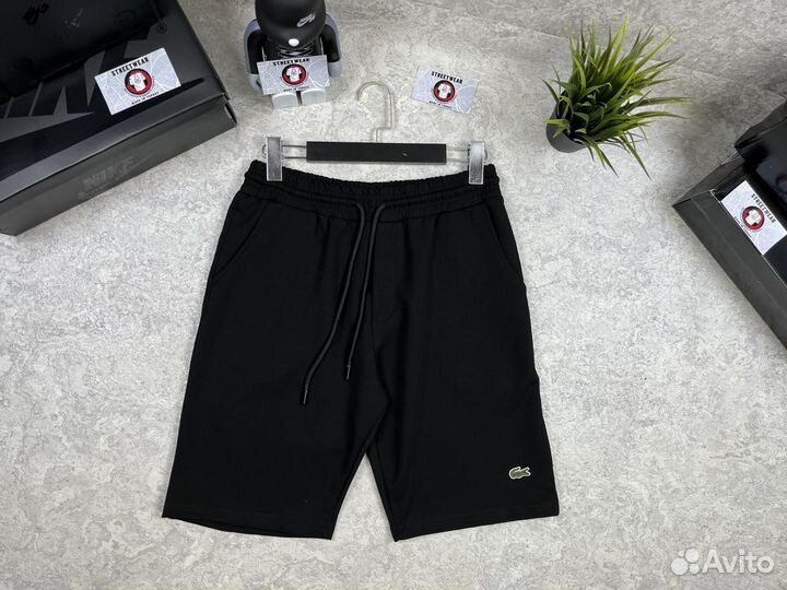 Шорты Lacoste