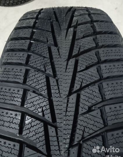 Hankook Winter I'Cept X RW10 255/55 R19 111T