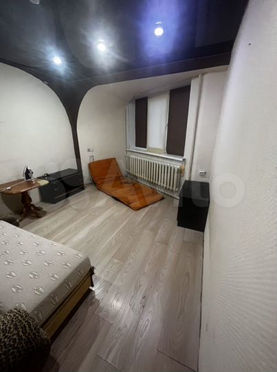 2-к. квартира, 48 м², 1/9 эт.