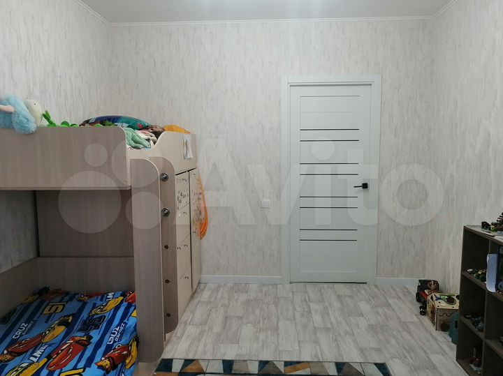 3-к. квартира, 65 м², 3/5 эт.