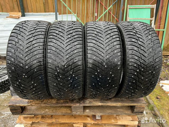 Nokian Tyres Hakkapeliitta 10 245/45 R18 95