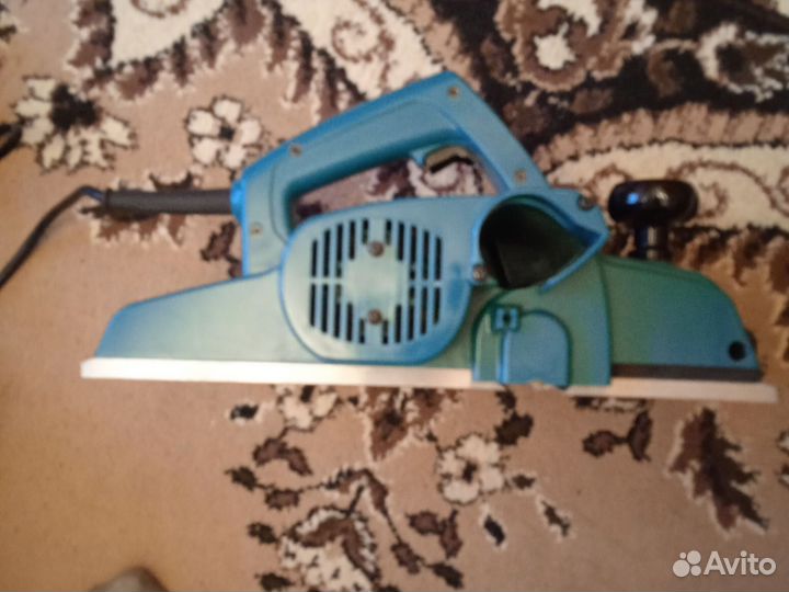 Электрорубанок makita 1911b