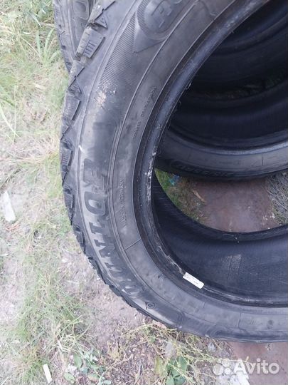 Dunlop Ice Touch 215/55 R17