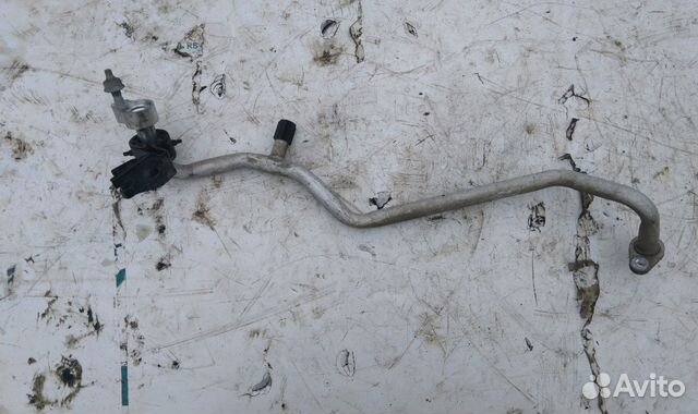 Трубка кондиционера Форд Фиеста с 2008- н.в