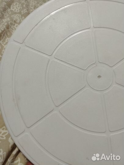 Тортовница вращающаяся