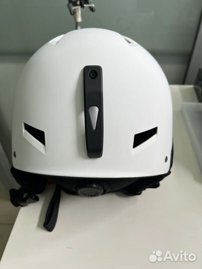 Горнолыжный шлем