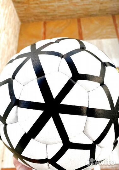 Футбольный мяч адидас лига чемпионов