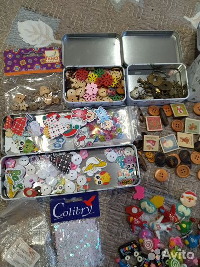 Пуговицы, кабошоны, ленты