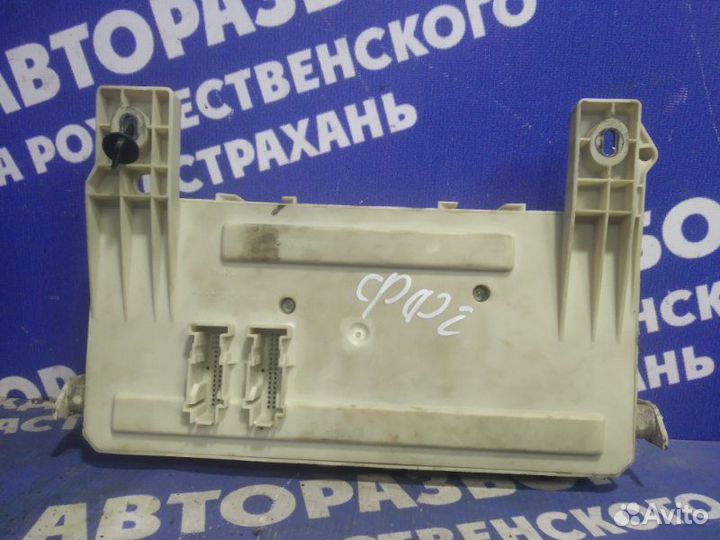 Блок предохранителей Ford Focus 2 седан qqdb 2006