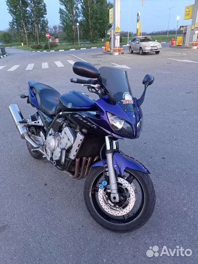 Yamaha fzs 1000