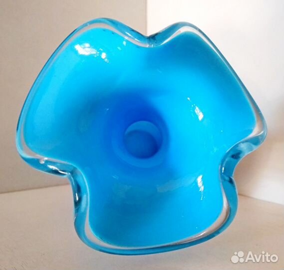 Ваза с эмалями. Двухслойное стекло. Редкая