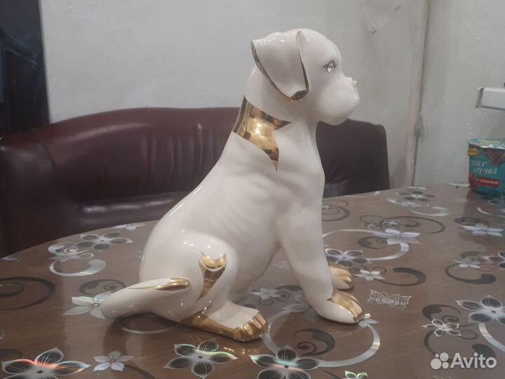 Статуэтка фарфоровая Бульдог