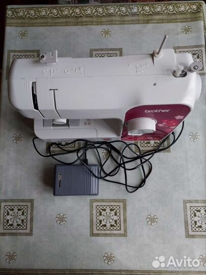 Швейная машина Brother
