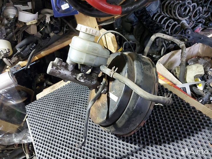 Вакуумный усилитель тормозов Mitsubishi Lancer 9