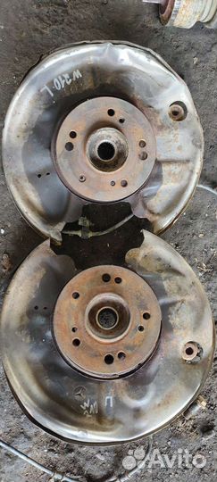 Кулак поворотный задний (цапфа) w210 мерседес