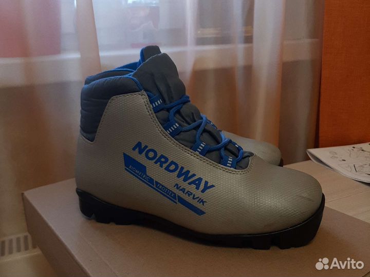 Ботинки лыжные