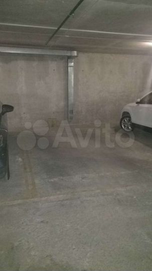 Машиноместо, 16 м²