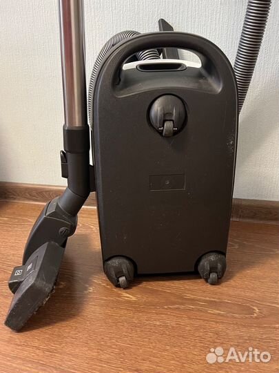 Пылесос miele compact c2