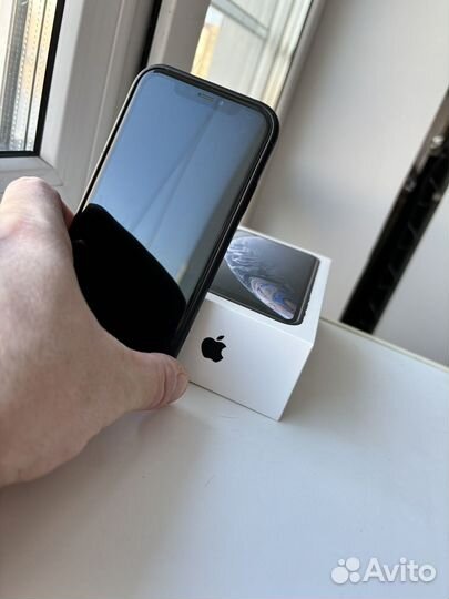 iPhone Xr, 64 ГБ