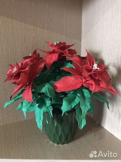 Пуансеттия ручная работа