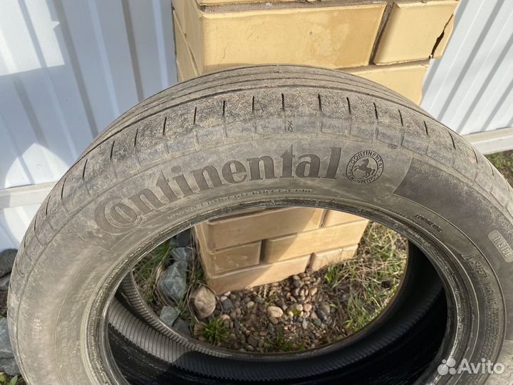 Continental ContiPremiumContact 5 215/55 R17 W