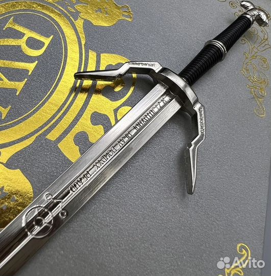 Меч из игры Ведьмак 3