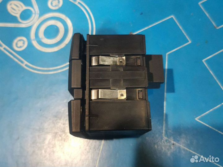 Кнопка многофункциональная Audi A6 C6