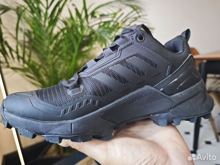 Adidas Gore-Tex Terrex Swift R3Размер: 41 (EU)