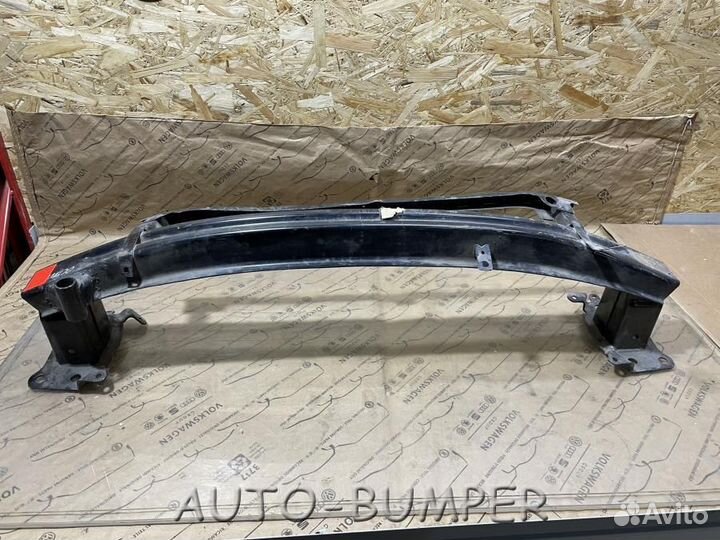 Skoda Octavia A5 2009- Усилитель переднего бампера