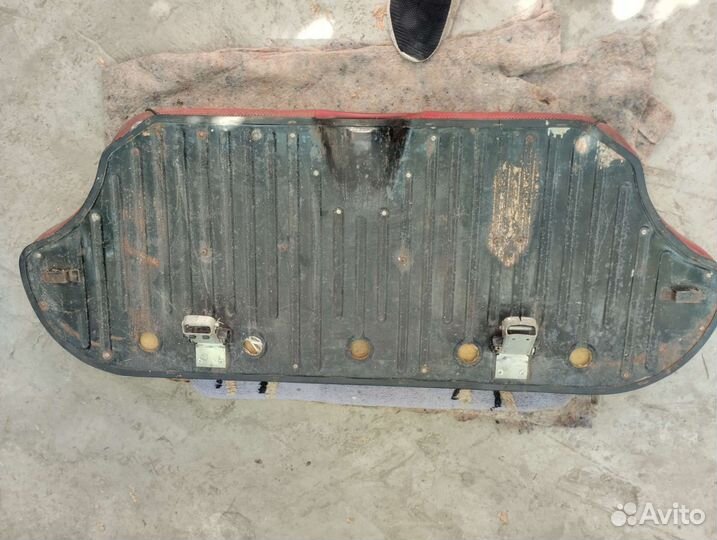 Сиденье заднее ваз 2102 (красного цвета)