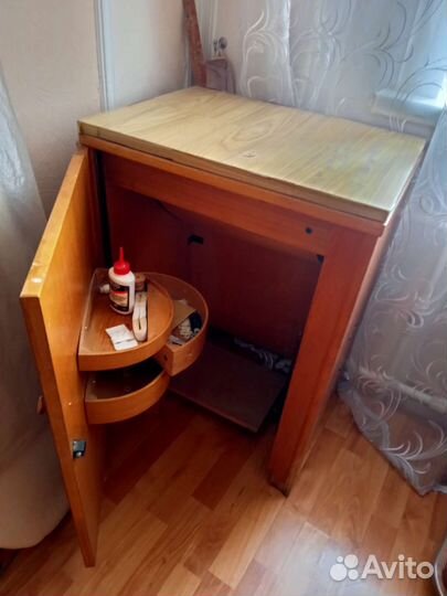 Тумба под швейную машинку