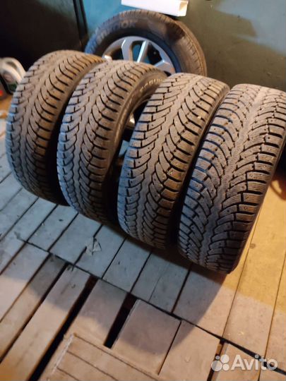 Formula Ice 225/65 R17 102T